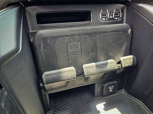 Used 2022 RAM 3500 Laramie AWD/4WD image 35