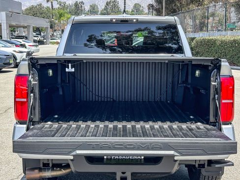 Used 2025 Toyota Tacoma TRD Sport AWD/4WD image 26