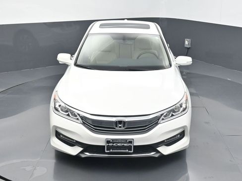 Used 2017 Honda Accord EX-L image 5