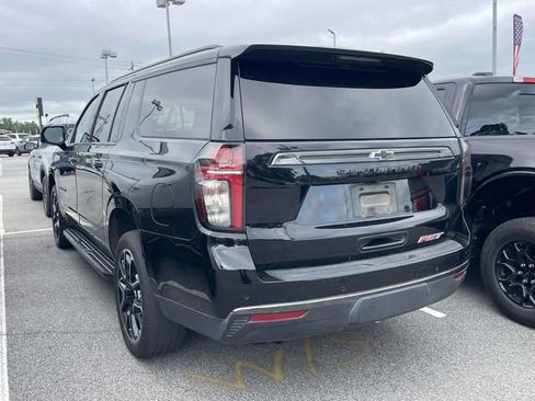 Used 2022 Chevrolet Suburban RST w/ Luxury Package RWD image 4