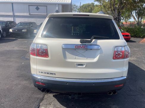 Used 2011 GMC Acadia SLT FWD image 10