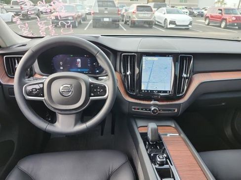 Used 2023 Volvo XC60 B5 Plus w/ Climate Package image 2