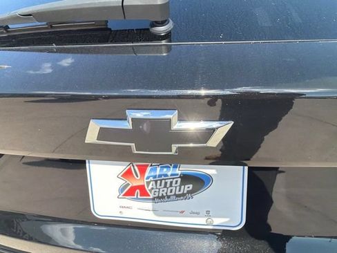 Certified 2024 Chevrolet Trax RS w/ Sunroof Package FWD image 24