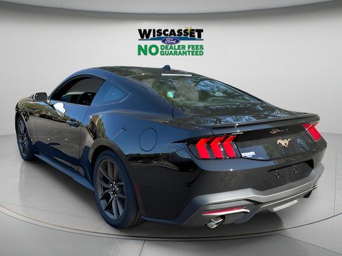 Used 2025 Ford Mustang Premium RWD image 17