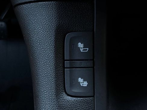 Used 2018 GMC Acadia SLE FWD image 29