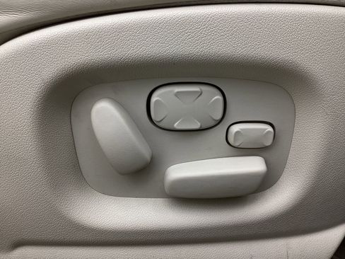 Used 2004 Jaguar XJ8 image 39