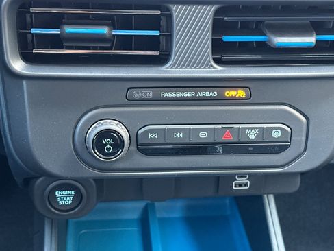 New 2026 Ford Maverick XLT image 17