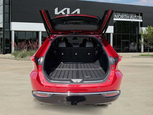 Used 2023 Toyota Venza Nightshade image 28