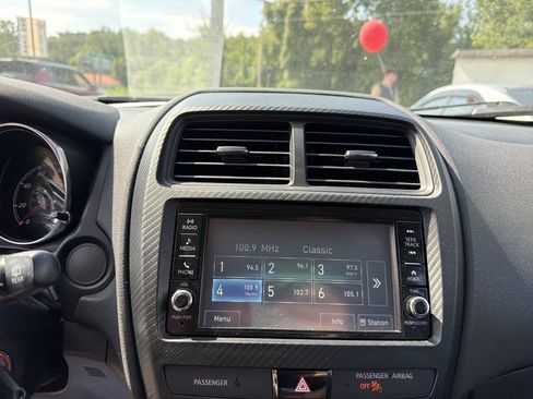 Used 2020 Mitsubishi Outlander Sport ES AWD/4WD image 21