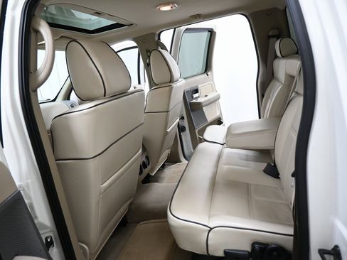 Used 2006 Lincoln Mark LT 4x4 image 20