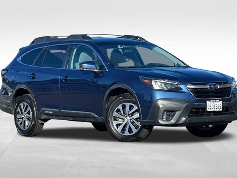 Used 2020 Subaru Outback Premium AWD/4WD image 2