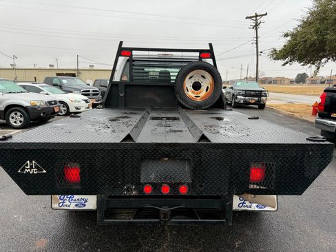 Used 2013 Ford F550 4x4 Crew Cab Super Duty w/ Payload Upgrade Pkg image 4