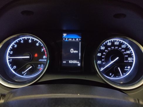 Used 2020 Toyota Camry LE w/ Carpet Mat Package image 23