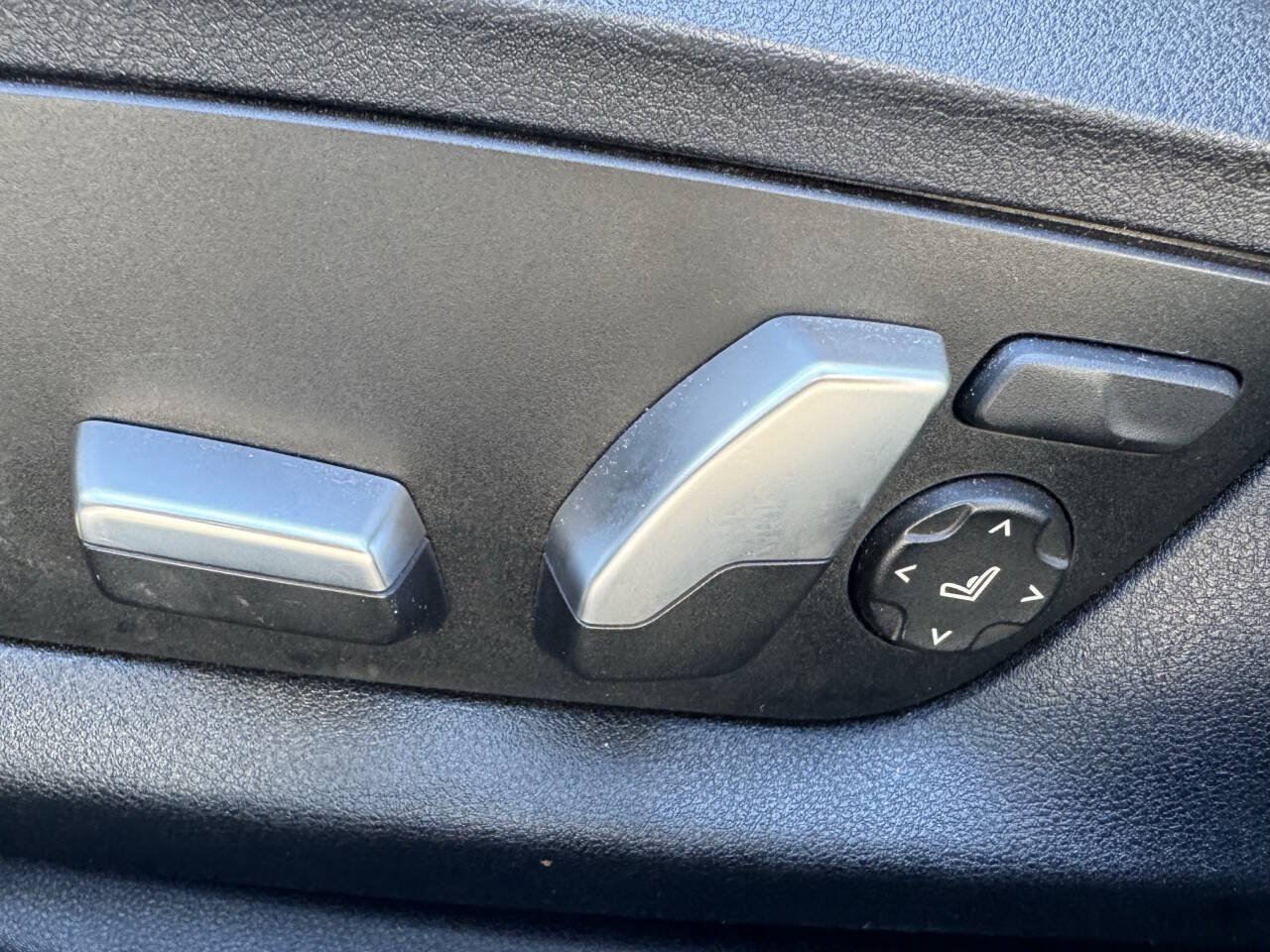 Used 2018 BMW 530i RWD image 18