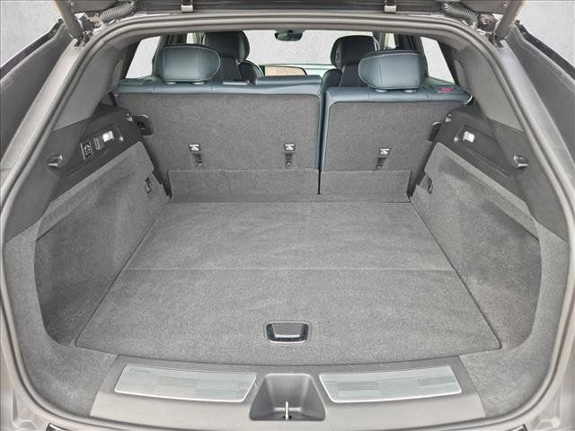 Used 2025 Cadillac Lyriq Luxury w/ Nappa Leather Package RWD image 6