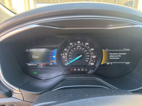 Used 2020 Ford Fusion SE FWD image 16