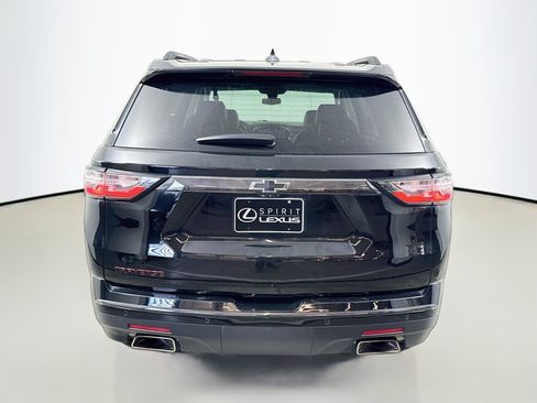 Used 2021 Chevrolet Traverse Premier w/ Redline Edition FWD image 6