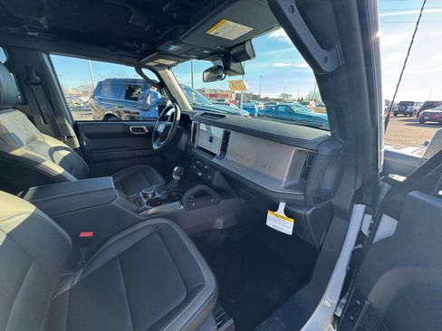 New 2026 Ford Bronco Outer Banks w/ Sasquatch Package image 16