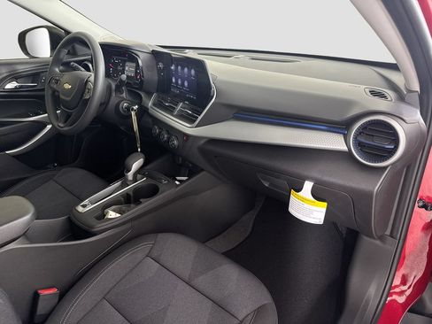 New 2026 Chevrolet Trax LS w/ Driver Confidence Package FWD image 27