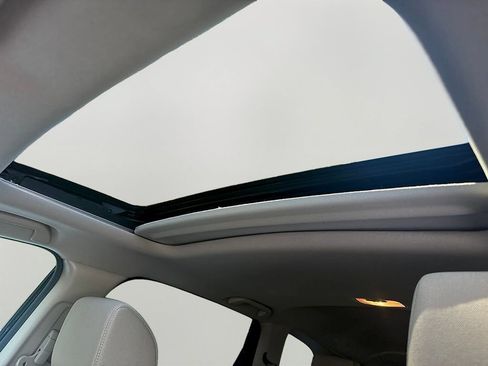 Used 2018 Honda CR-V EX image 12