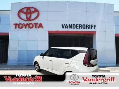Used 2023 Kia Soul LX w/ Option Group 015