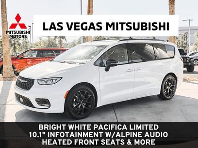 Used 2025 Chrysler Pacifica Limited