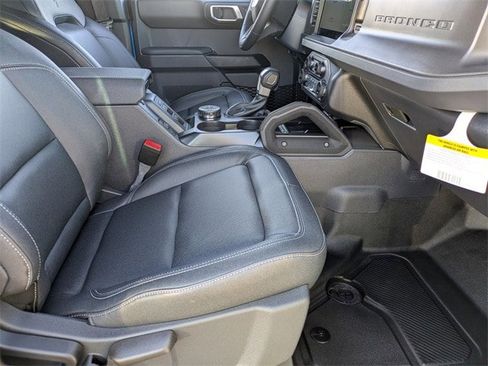 New 2026 Ford Bronco Badlands image 13