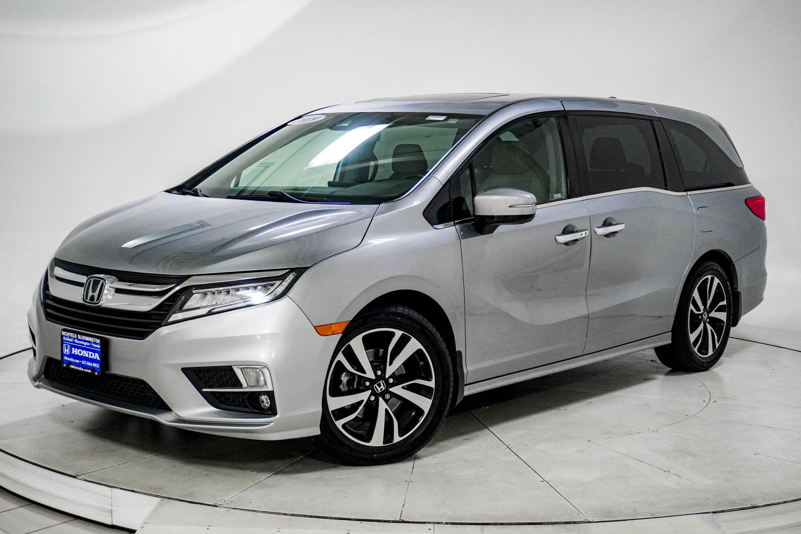 Used 2019 Honda Odyssey Elite image 1