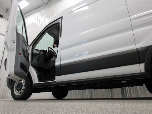 Used 2019 Ford Transit 150 130 Medium Roof image 22
