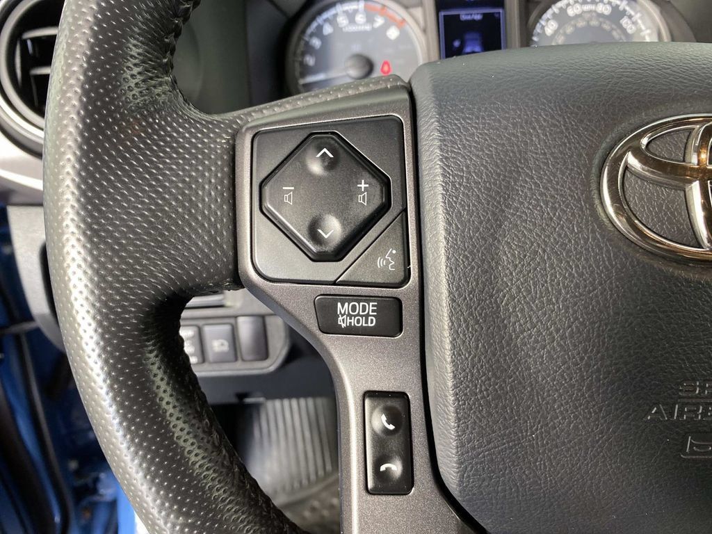 Used 2018 Toyota Tacoma TRD Pro AWD/4WD image 16