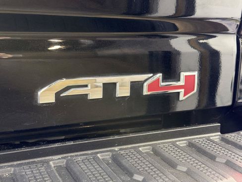 Certified 2023 GMC Sierra 2500 AT4 w/ AT4 Preferred Package AWD/4WD image 17