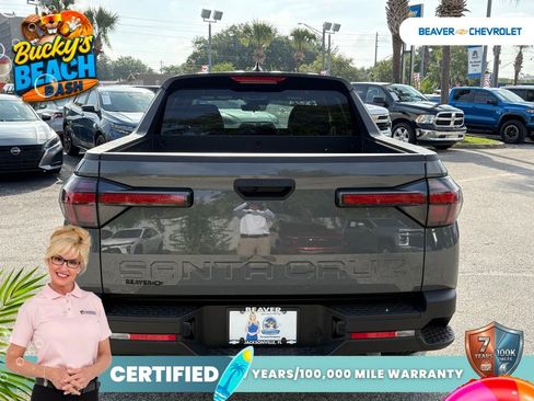 Used 2025 Hyundai Santa Cruz SE FWD image 6