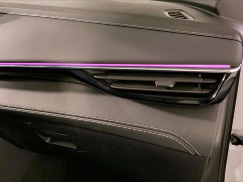 Used 2025 Buick Envision Preferred image 16