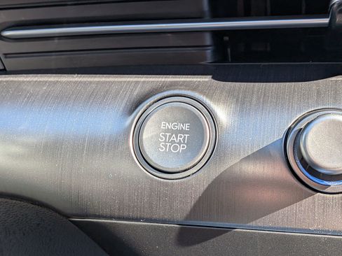 Certified 2025 Hyundai Kona SEL AWD/4WD image 24