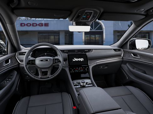 New 2025 Jeep Grand Cherokee L Overland w/ Advanced Protech Group III AWD/4WD image 38