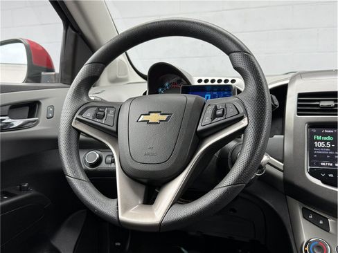 Used 2014 Chevrolet Sonic LT FWD image 15