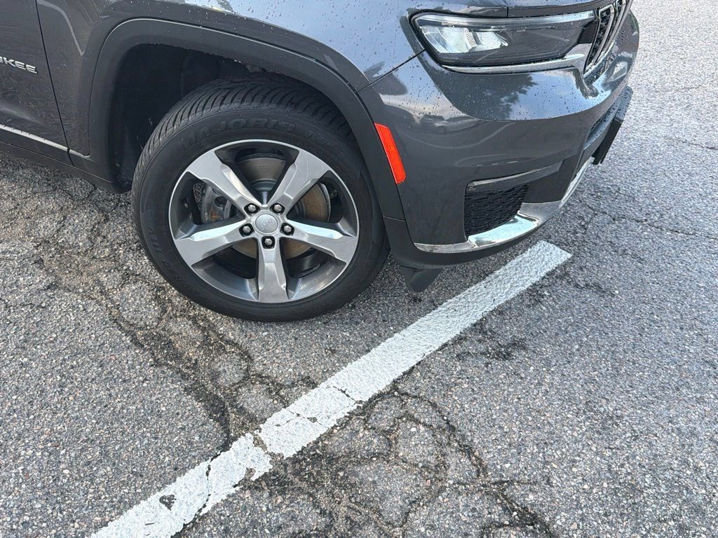 Used 2021 Jeep Grand Cherokee L Limited AWD/4WD image 7