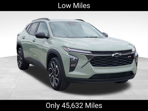 Certified 2024 Chevrolet Trax RS w/ Driver Confidence Package FWD image 2