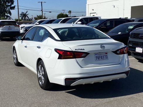 Used 2025 Nissan Altima 2.5 S FWD image 4