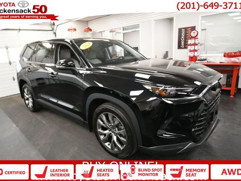 Certified 2024 Toyota Grand Highlander AWD image 1