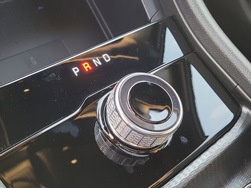 New 2025 Jeep Grand Cherokee Altitude image 27