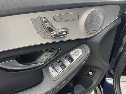 Used 2021 Mercedes-Benz C 300 C 300 image 40