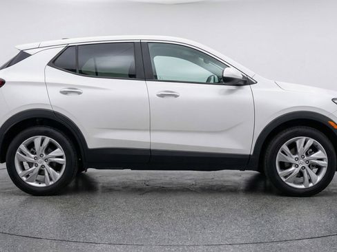Used 2025 Buick Encore GX Preferred FWD image 11