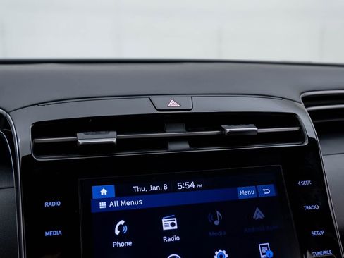 Used 2023 Hyundai Tucson SE image 21