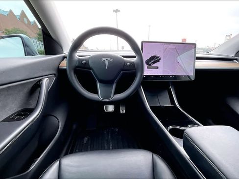 Used 2021 Tesla Model Y Long Range AWD/4WD image 14