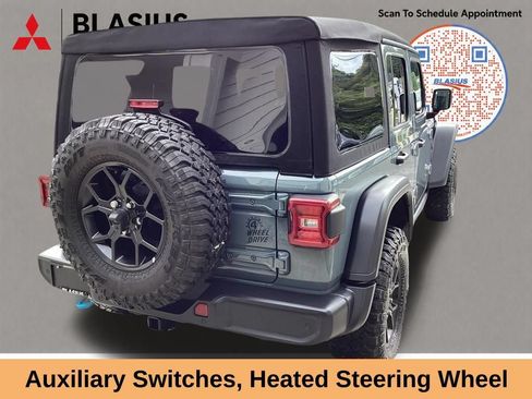 Used 2024 Jeep Wrangler Unlimited AWD/4WD image 8