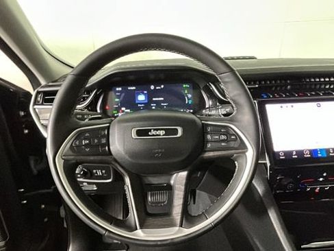 Used 2023 Jeep Grand Cherokee 4WD 4xe image 14