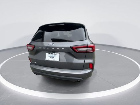 Used 2023 Ford Escape ST-Line w/ Tech Pack #1 FWD image 7