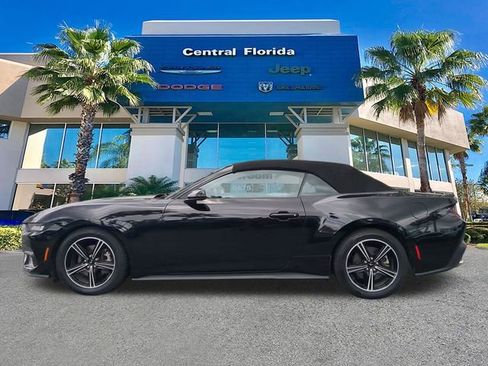 Used 2024 Ford Mustang Premium RWD image 8
