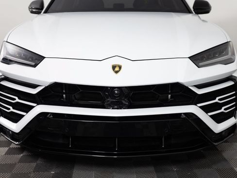 Used 2021 Lamborghini Urus AWD/4WD image 13